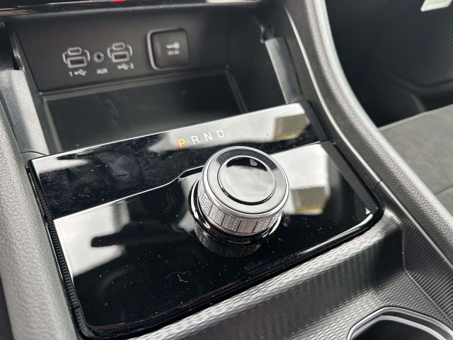 2025 Jeep Grand Cherokee L L ALTITUDE X 4X4 2025 Jeep Grand Cherokee L L ALTITUDE X 4X4