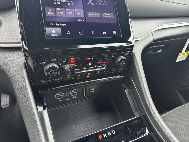 2025 Jeep Grand Cherokee L L ALTITUDE X 4X4 2025 Jeep Grand Cherokee L L ALTITUDE X 4X4