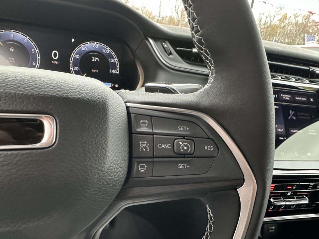 2025 Jeep Grand Cherokee L L ALTITUDE X 4X4 2025 Jeep Grand Cherokee L L ALTITUDE X 4X4