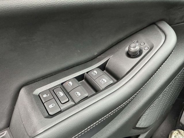 2025 Jeep Grand Cherokee L L ALTITUDE X 4X4 2025 Jeep Grand Cherokee L L ALTITUDE X 4X4