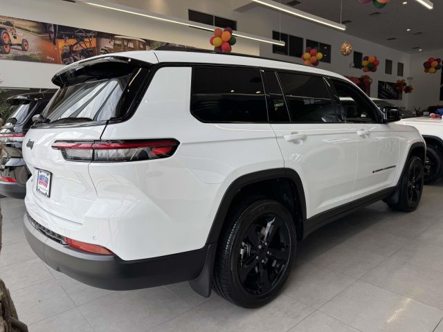 2025 Jeep Grand Cherokee L Altitude X 4x4