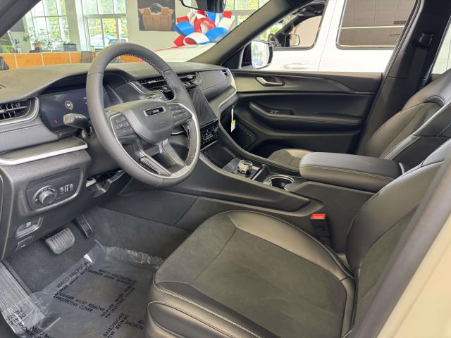 2025 Jeep Grand Cherokee L Altitude X 4x4