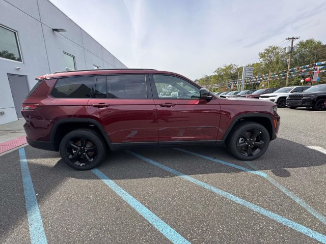 2025 Jeep Grand Cherokee L Altitude X 4x4