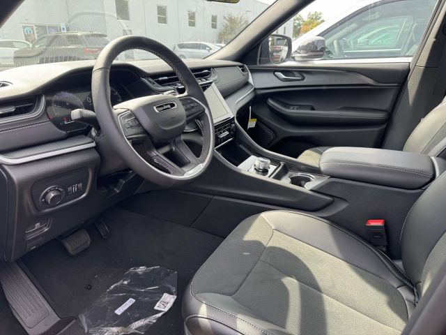 2025 Jeep Grand Cherokee L Altitude X 4x4