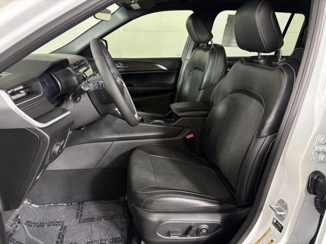 2025 Jeep Grand Cherokee L Altitude X 2025 Jeep Grand Cherokee L Altitude X