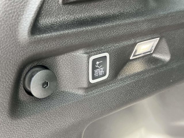 2025 Jeep Grand Cherokee L Altitude X 4x4