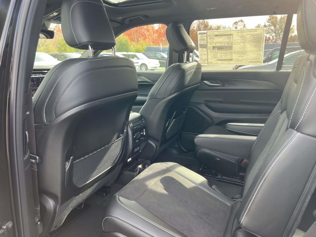 2025 Jeep Grand Cherokee L Altitude X 4x4