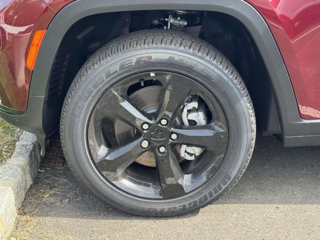 2025 Jeep Grand Cherokee L Altitude X 4x4