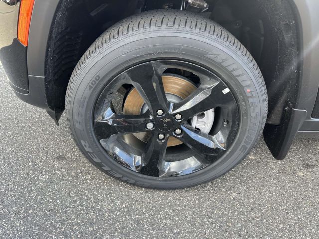 2025 Jeep Grand Cherokee L Altitude X 4x4