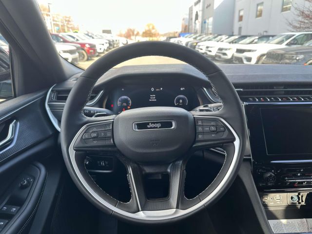 2025 Jeep Grand Cherokee L Altitude X 4x4