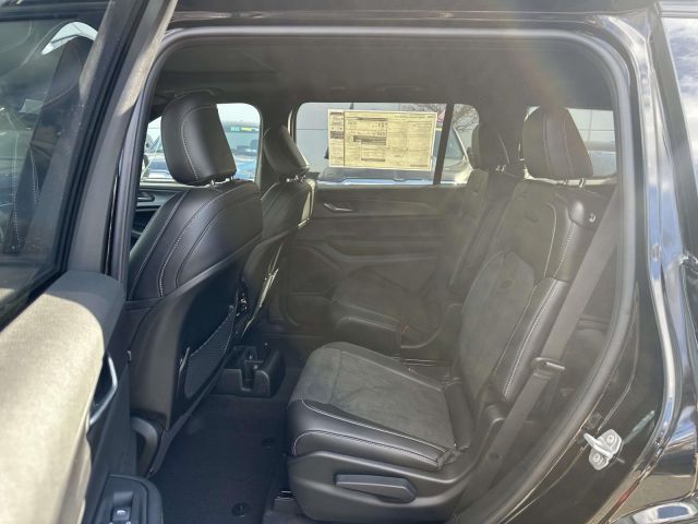 2025 Jeep Grand Cherokee L Altitude X 4x4