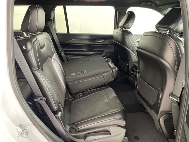 2025 Jeep Grand Cherokee L Altitude 2025 Jeep Grand Cherokee L Altitude