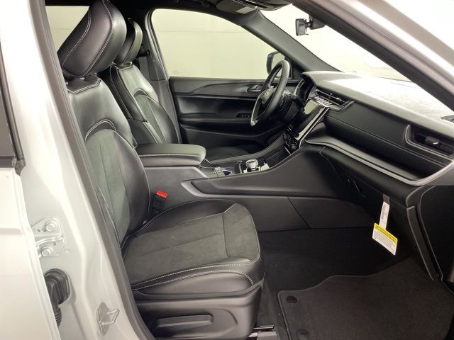 2025 Jeep Grand Cherokee L Altitude 2025 Jeep Grand Cherokee L Altitude