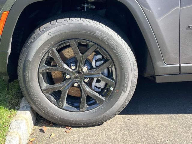 2025 Jeep Grand Cherokee L Altitude X 4x4 2025 Jeep Grand Cherokee L Altitude X 4x4