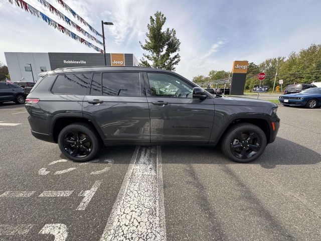 2025 Jeep Grand Cherokee L Limited 4x4