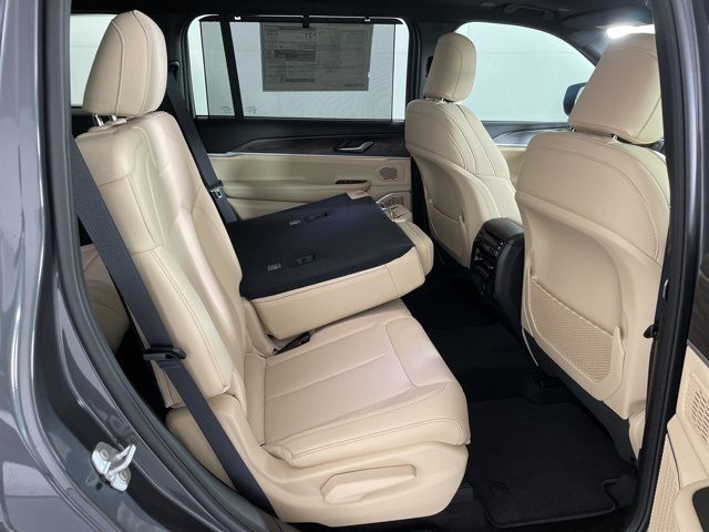 2025 Jeep Grand Cherokee L Limited 2025 Jeep Grand Cherokee L Limited