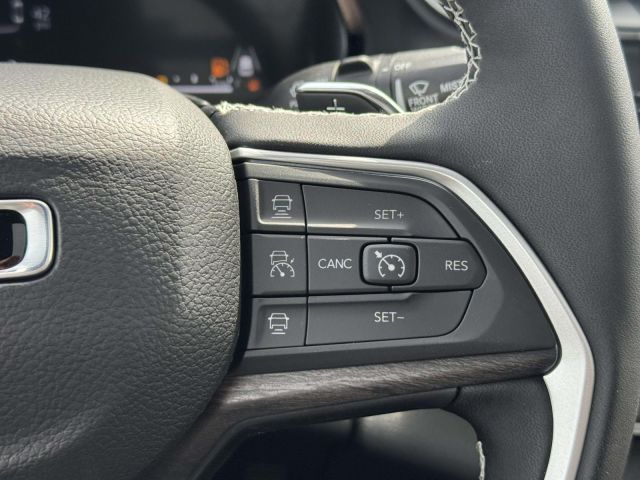 2025 Jeep Grand Cherokee L Limited 4x4