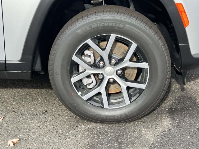 2025 Jeep Grand Cherokee L Limited 4x4