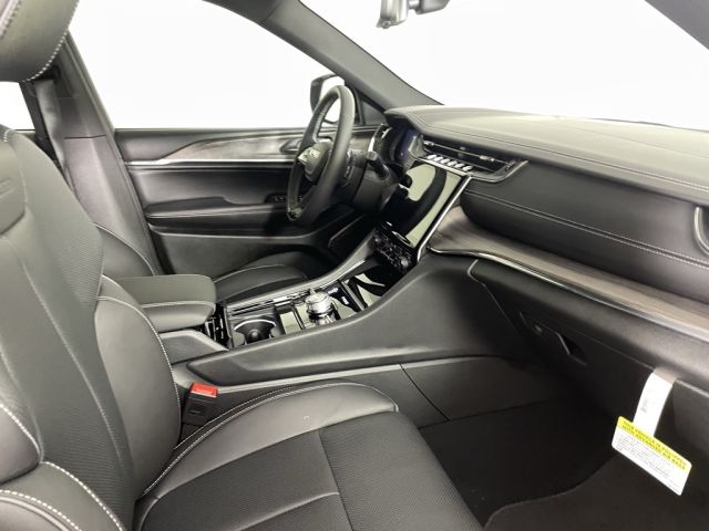 2025 Jeep Grand Cherokee L Overland 2025 Jeep Grand Cherokee L Overland