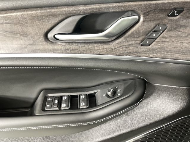 2025 Jeep Grand Cherokee L Overland 2025 Jeep Grand Cherokee L Overland