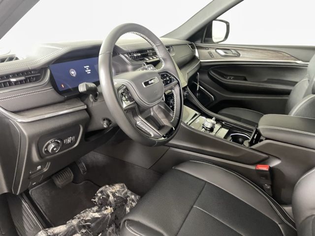 2025 Jeep Grand Cherokee L Overland 2025 Jeep Grand Cherokee L Overland