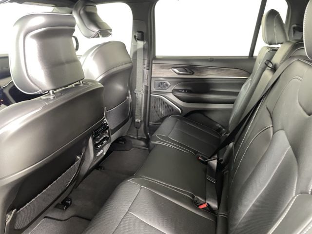 2025 Jeep Grand Cherokee L Overland 2025 Jeep Grand Cherokee L Overland