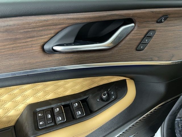 2025 Jeep Grand Cherokee L Summit 2025 Jeep Grand Cherokee L Summit