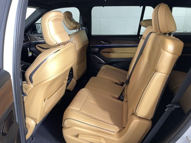 2025 Jeep Grand Cherokee L Summit 2025 Jeep Grand Cherokee L Summit