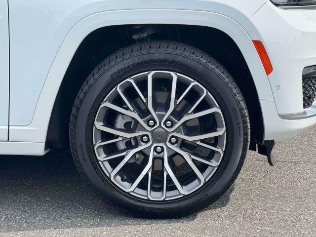 2025 Jeep Grand Cherokee L Summit Reserve 4x4