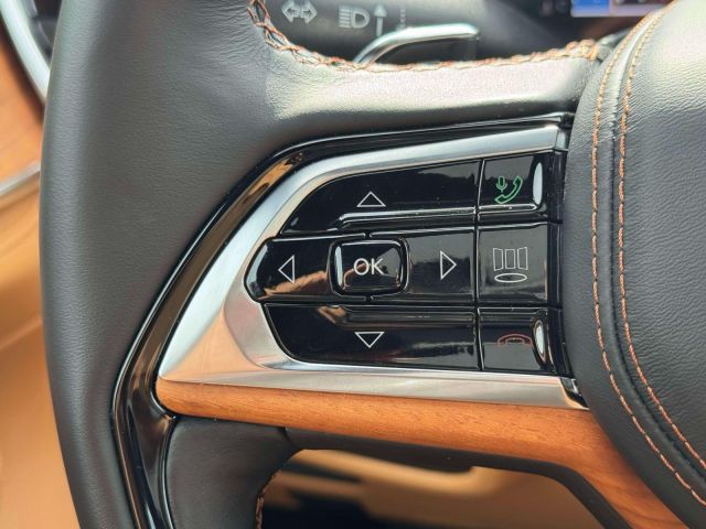 2025 Jeep Grand Cherokee L Summit Reserve 4x4