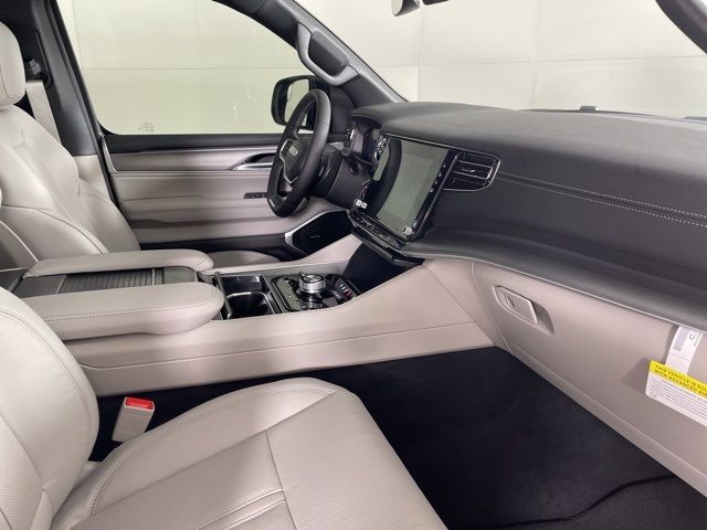 2025 Jeep Wagoneer L Base 2025 Jeep Wagoneer L Base