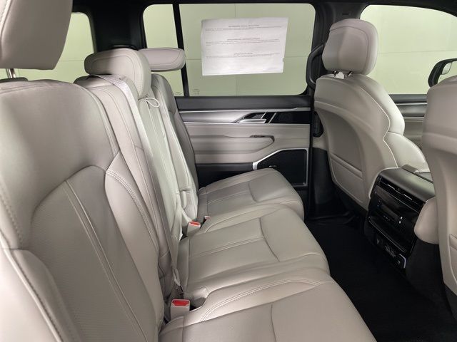 2025 Jeep Wagoneer L Base 2025 Jeep Wagoneer L Base