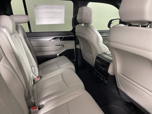 2025 Jeep Wagoneer L Base 2025 Jeep Wagoneer L Base