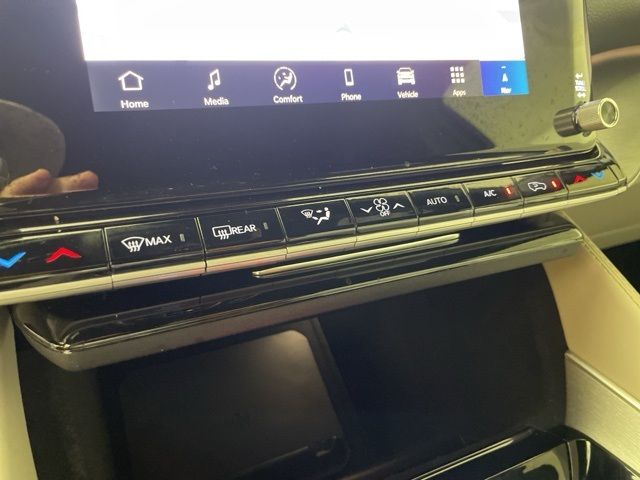 2025 Jeep Wagoneer L Base 2025 Jeep Wagoneer L Base