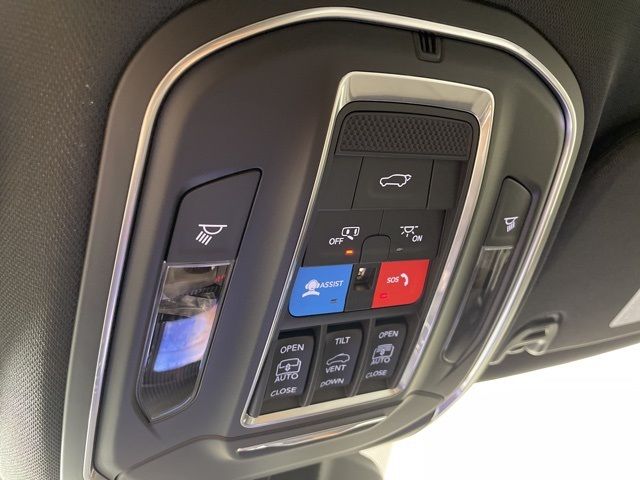 2025 Jeep Wagoneer L Base 2025 Jeep Wagoneer L Base