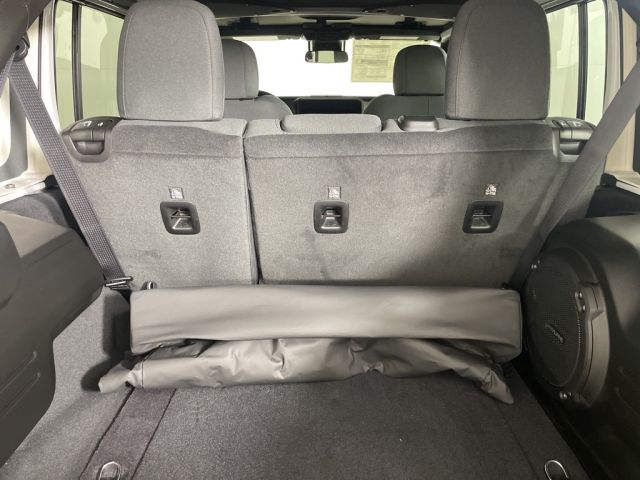 2025 Jeep Wrangler Sport S 2025 Jeep Wrangler Sport S