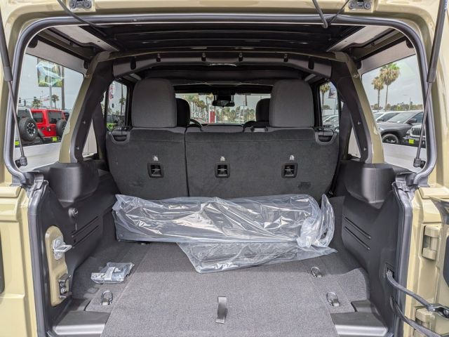 2025 Jeep Wrangler Sport S 2025 Jeep Wrangler Sport S