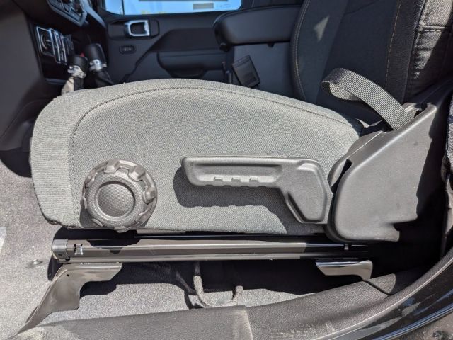 2025 Jeep Wrangler Sport S 2025 Jeep Wrangler Sport S