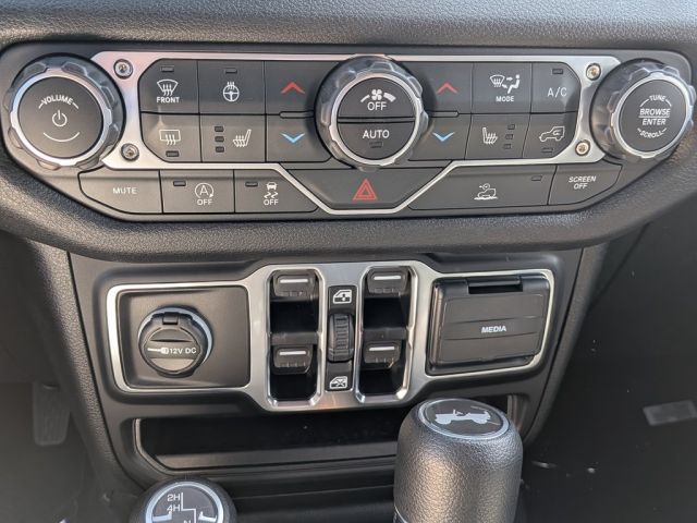 2025 Jeep Wrangler Sport S 2025 Jeep Wrangler Sport S