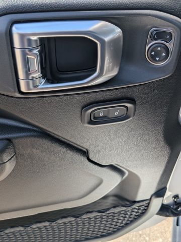 2025 Jeep Wrangler Sport S 2025 Jeep Wrangler Sport S