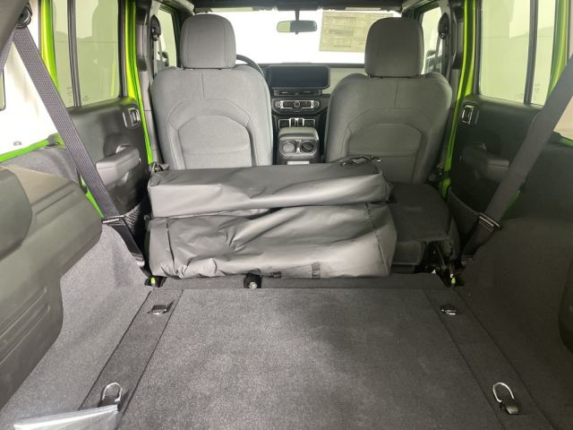 2025 Jeep Wrangler Sport 2025 Jeep Wrangler Sport