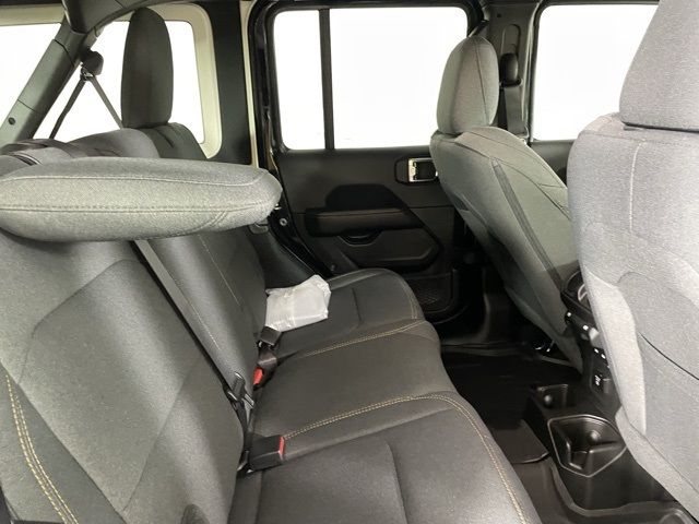 2025 Jeep Wrangler Sahara 2025 Jeep Wrangler Sahara