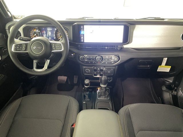 2025 Jeep Wrangler Sahara 2025 Jeep Wrangler Sahara