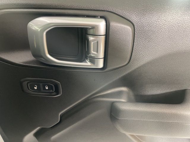 2025 Jeep Wrangler Willys 2025 Jeep Wrangler Willys