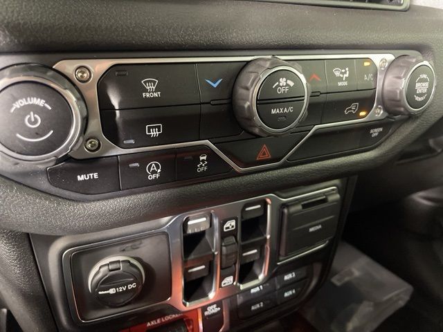 2025 Jeep Wrangler Willys 2025 Jeep Wrangler Willys