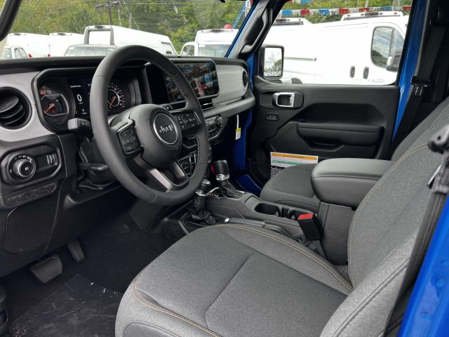 2025 Jeep Wrangler Willys 4 Door 4x4