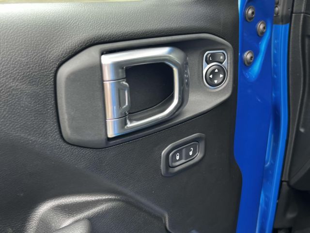 2025 Jeep Wrangler Willys 4 Door 4x4