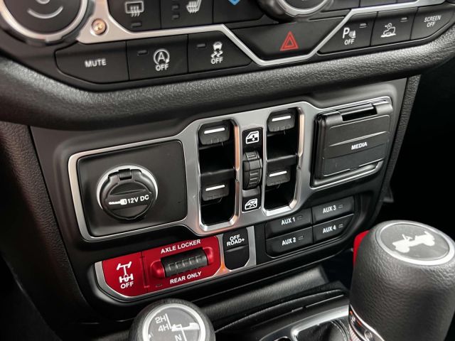 2025 Jeep Wrangler Willys 4 Door 4x4