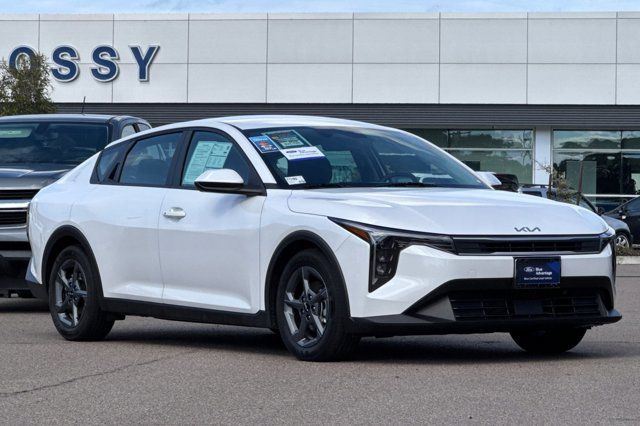 2025 Kia K4 LXS Certified Pre-Owned 2025 Kia K4 LXS Certified Pre-Owned