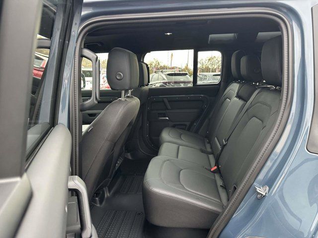 2025 Land Rover Defender S 2025 Land Rover Defender S